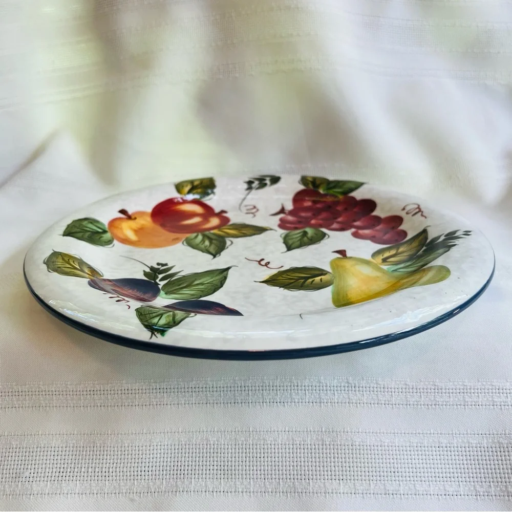 TWO Dinner Plates Oneida Vintage Fruit Discontinued 2001-2002 EUC Handpainted‎